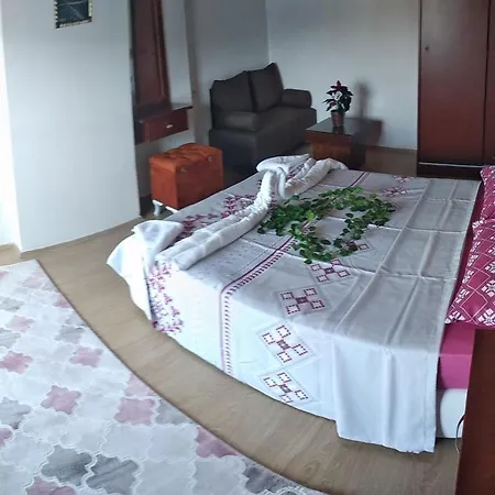 Levent 페티예